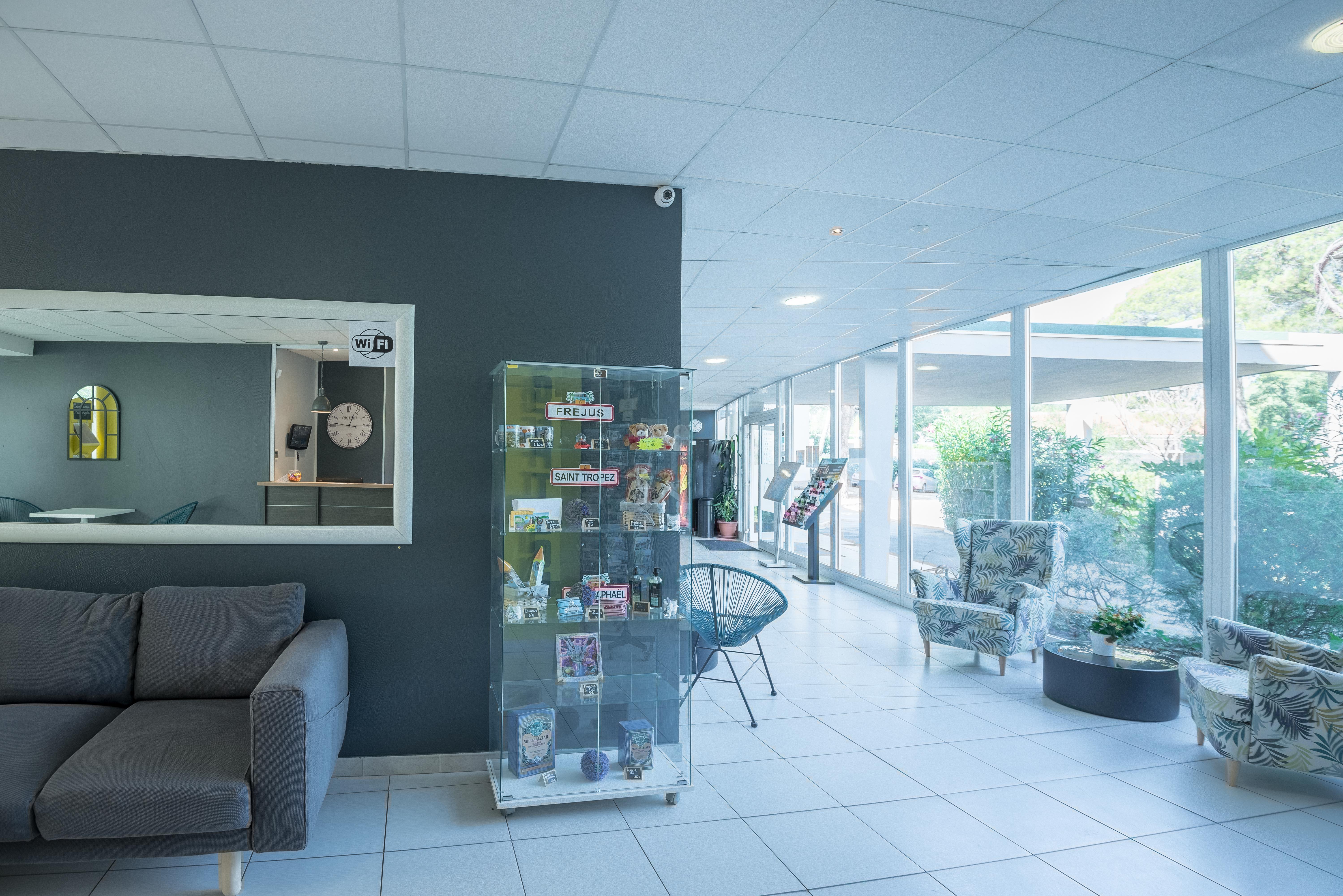 Comfort Aparthotel Frejus La Tour De Mare Luaran gambar