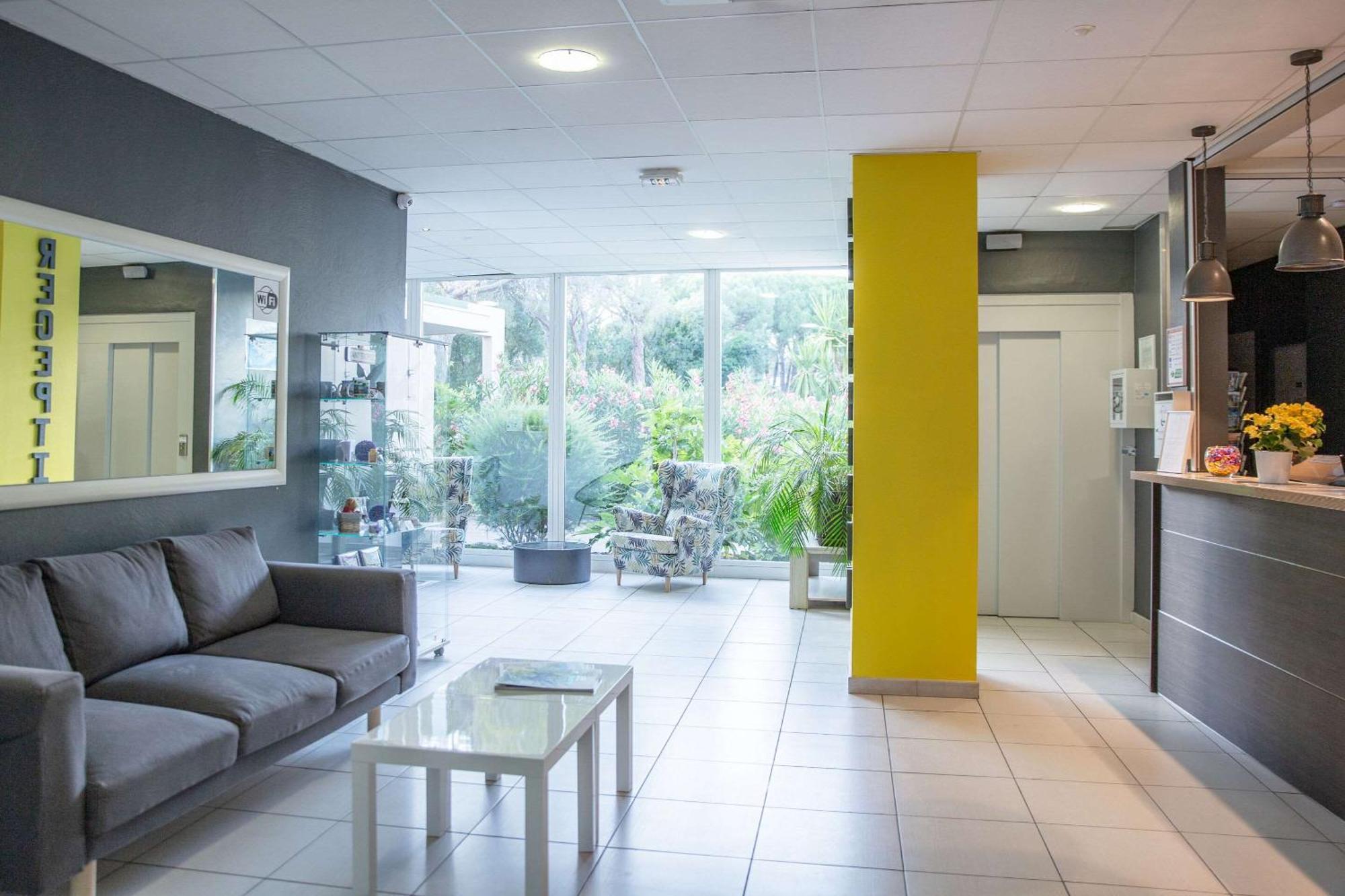 Comfort Aparthotel Frejus La Tour De Mare Luaran gambar