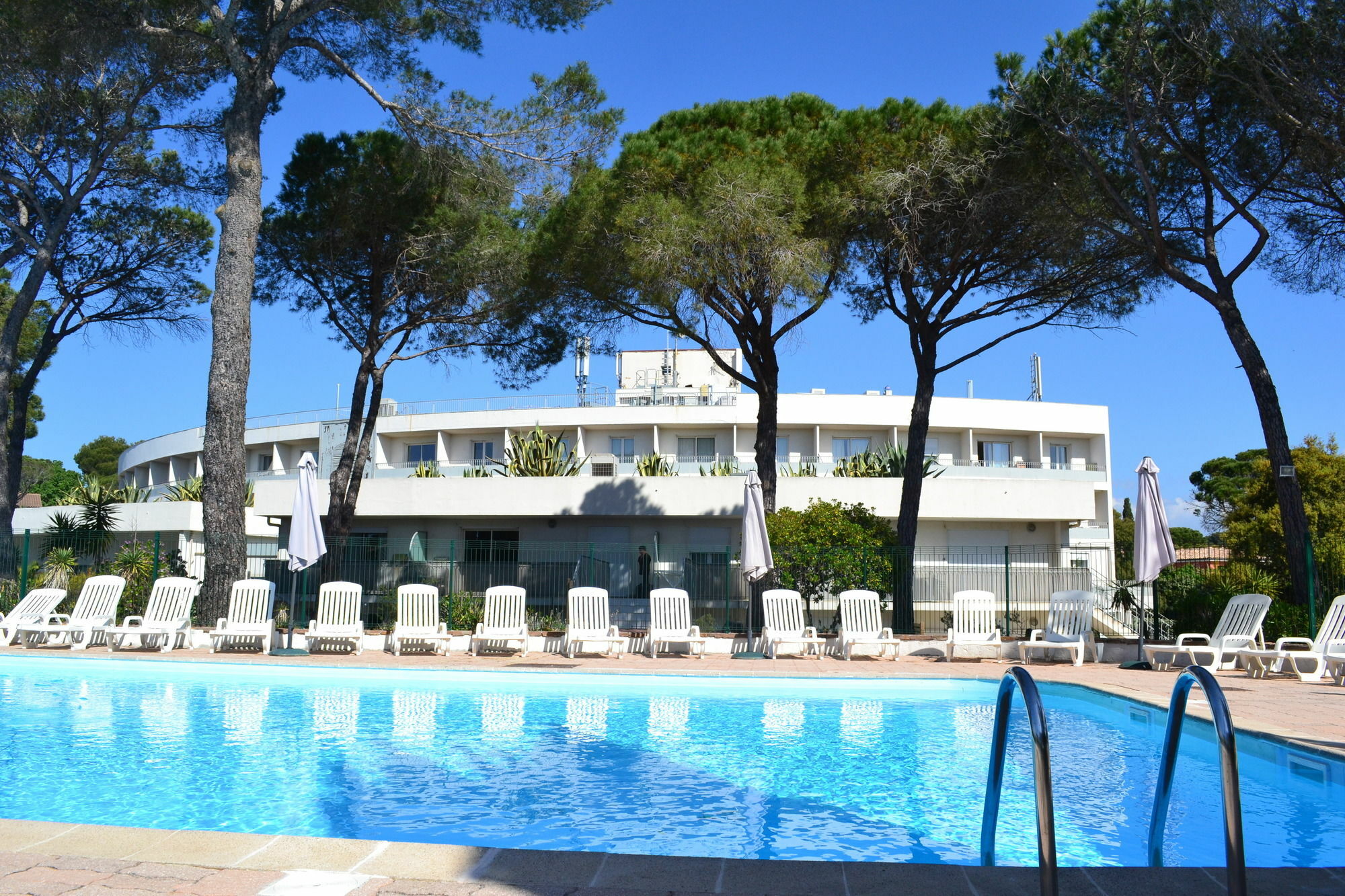 Comfort Aparthotel Frejus La Tour De Mare Luaran gambar